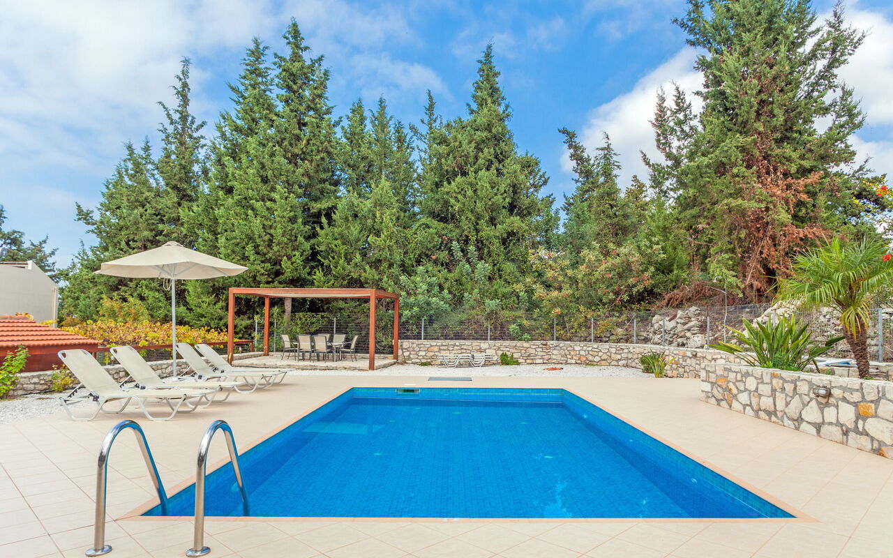 Villa Giorgos: Außen, Draussen, Schwimmbad