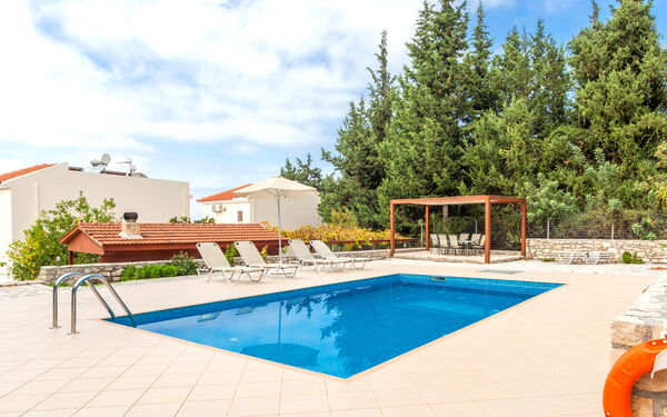 Villa Giorgos: Außen, Draussen, Schwimmbad