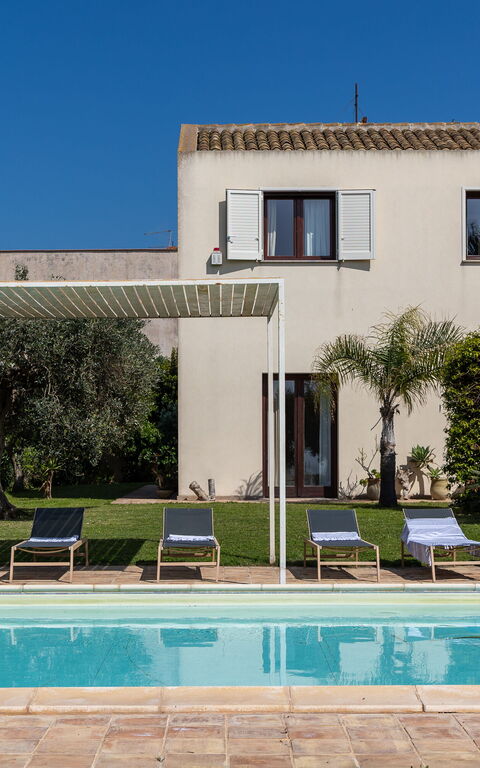 Villa Casale: Schwimmbad