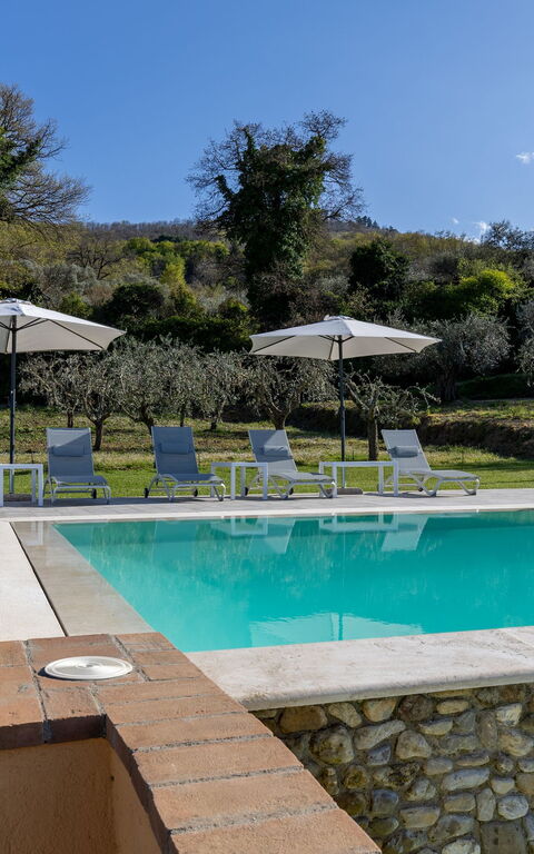 Villa Acquaviva: Schwimmbad