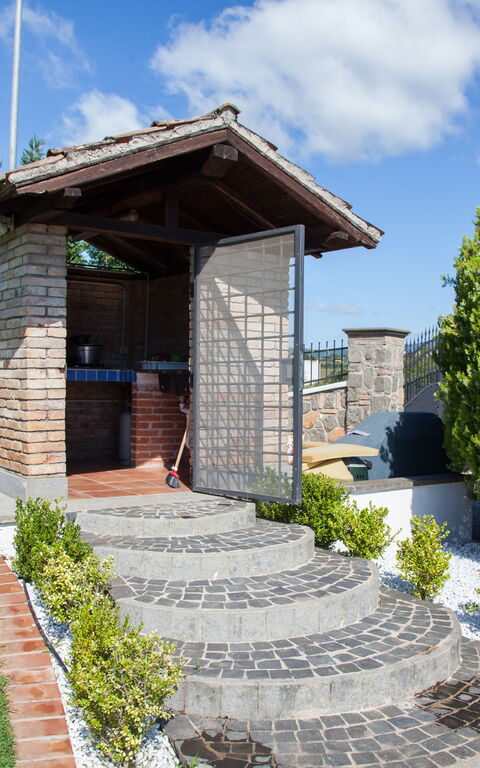 Villa Antici: Außen, Draussen