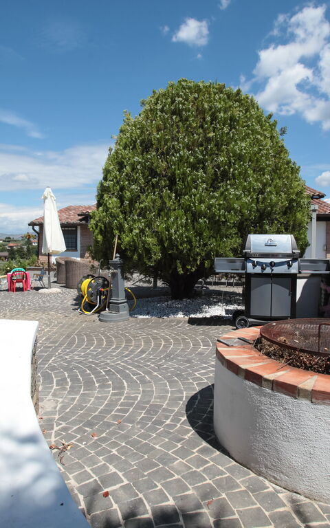 Villa Antici: Außen, Draussen