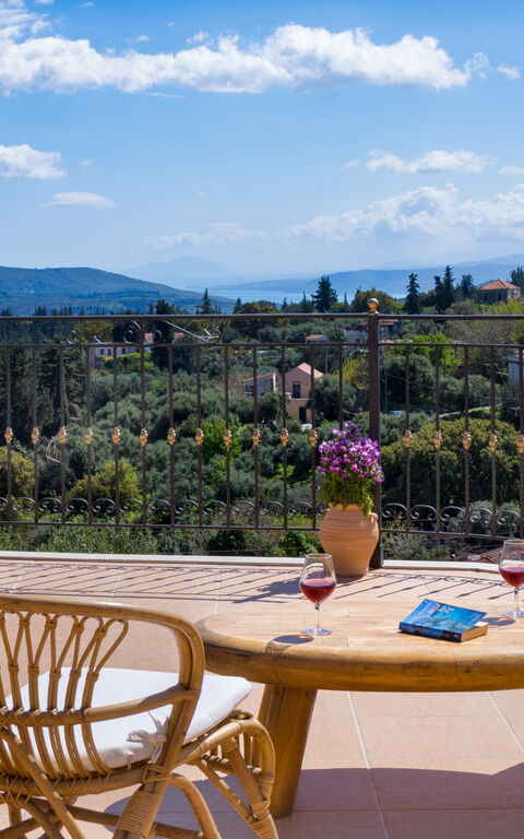 Villa Kois: Ansichten, Außen, Balkon / Terrasse / Patio, Draussen