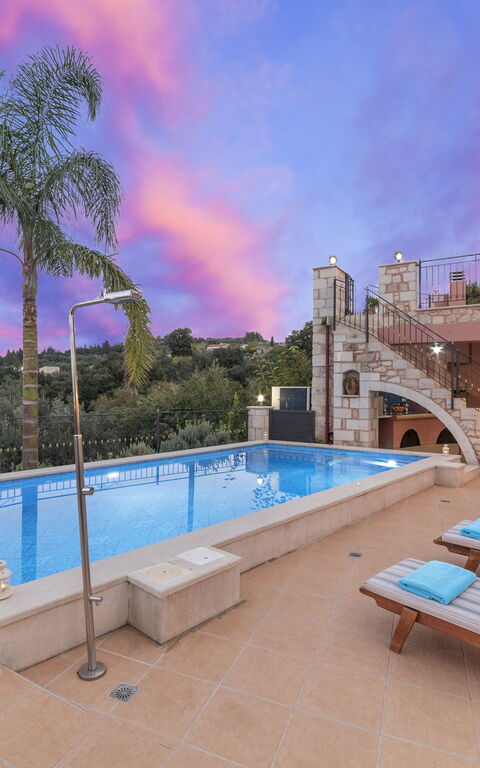 Villa Kois: Ansichten, Außen, Draussen, Schwimmbad