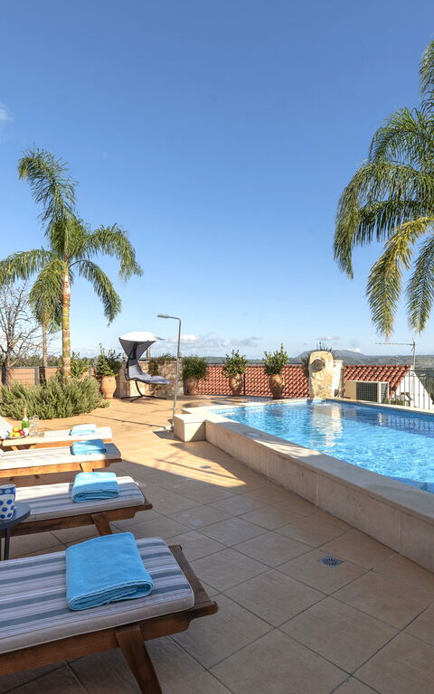 Villa Kois: Ansichten, Außen, Draussen, Schwimmbad