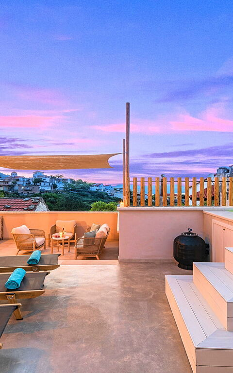 Villa Mirage: Außen, Draussen, Schwimmbad