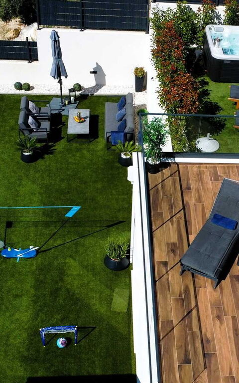 Villa Nikta: Balkon / Terrasse / Patio, Draussen, Garten, Whirlpool