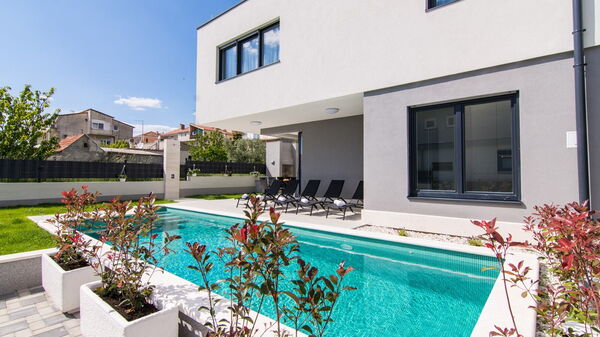 Villa Orvas 190: Außen, Draussen, Garten, Schwimmbad