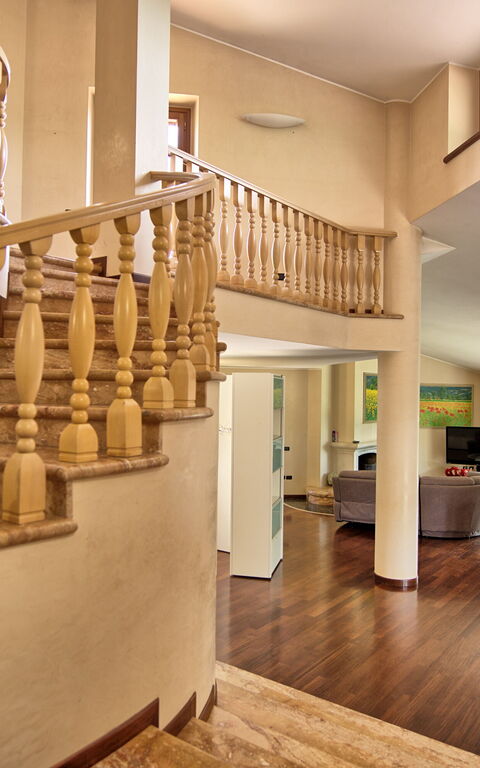 Villa Paradiso: Esszimmer, Wohnzimmer