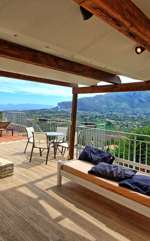 Villa Petra: Ansichten, Außen, Draussen