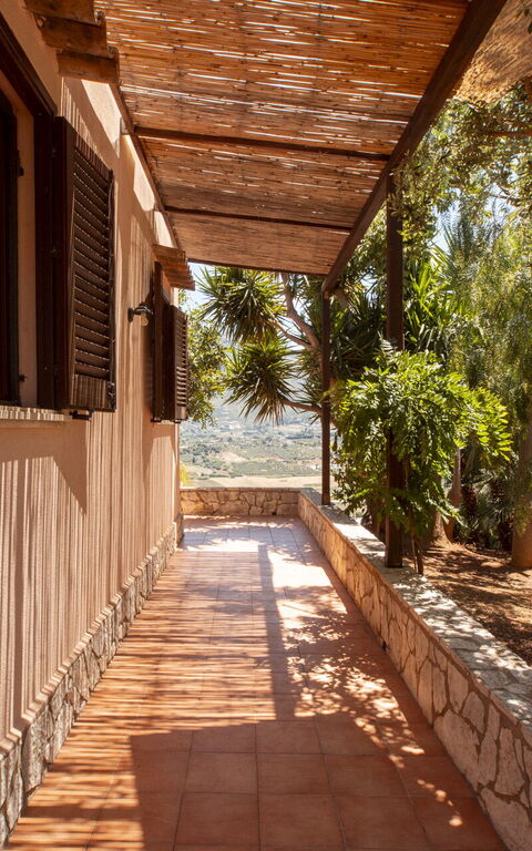 Villa Petra: Draussen, Garten