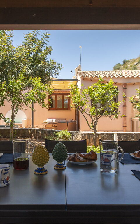 Villa Petra: Draussen