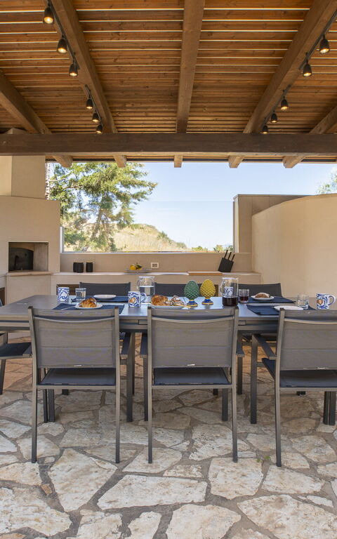 Villa Petra: Draussen