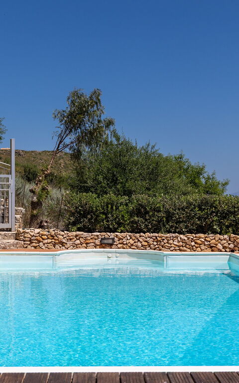 Villa Petra: Außen, Draussen, Schwimmbad