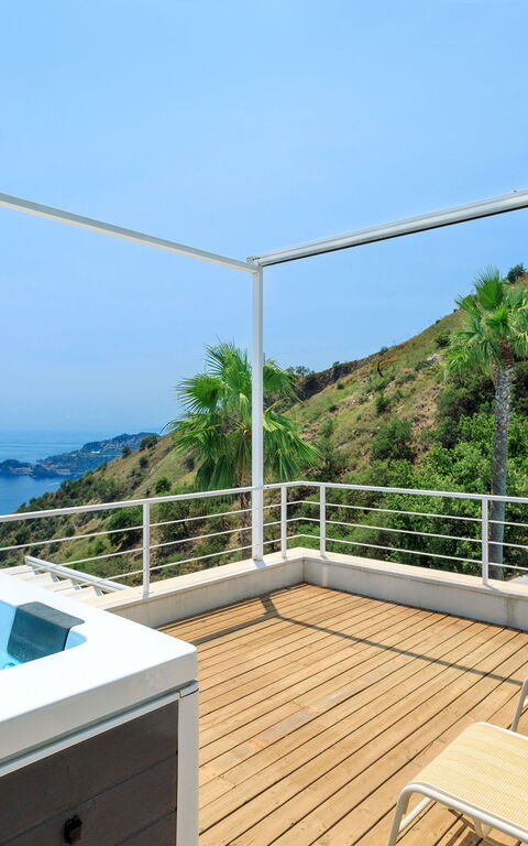 Villa Elysium: Ansichten, Außen, Draussen, Whirlpool, Wohlergehen