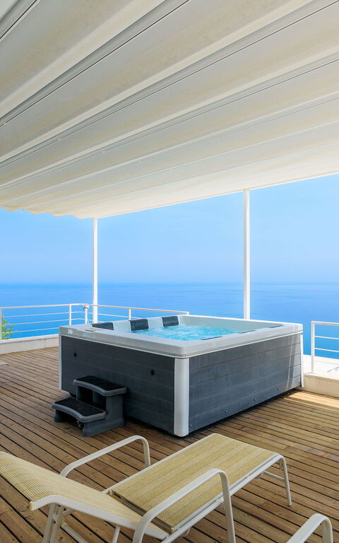 Villa Elysium: Ansichten, Außen, Draussen