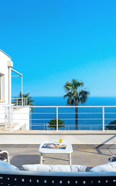 Villa Elysium: Ansichten, Außen, Draussen