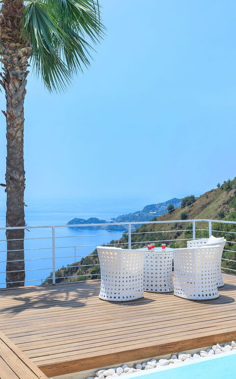 Villa Elysium: Ansichten, Außen, Draussen, Schwimmbad