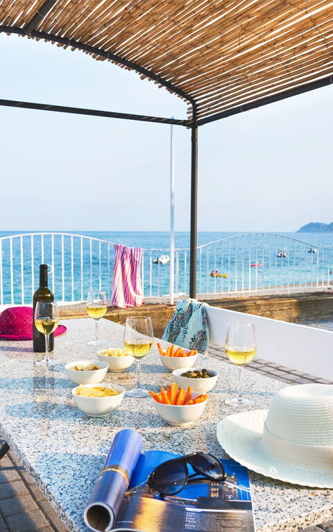 Villa Bellasia: Außen, Draussen