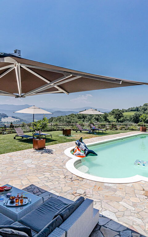 Chateau La Siroque: Ansichten, Außen, Draussen, Schwimmbad