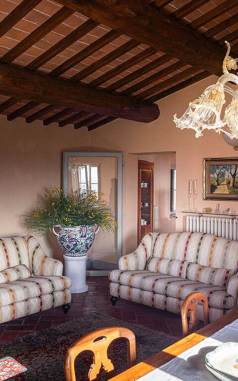 Villa Colle Di Sotto: Esszimmer, Wohnzimmer