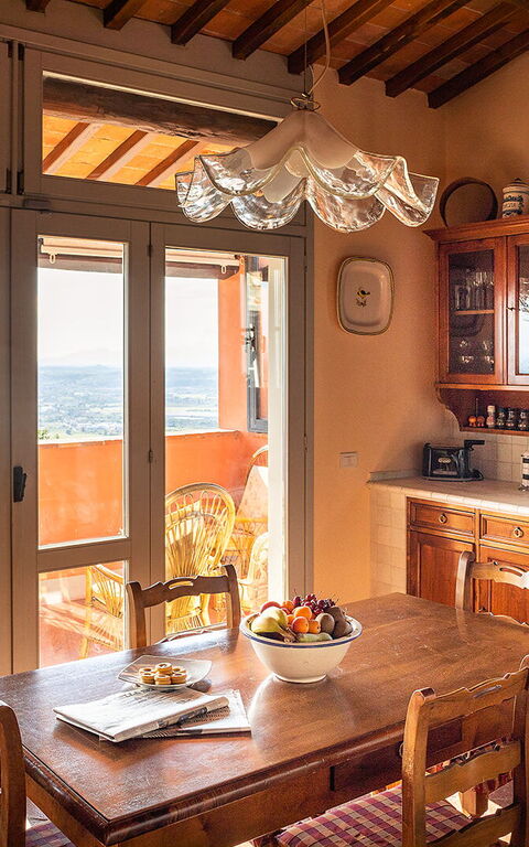 Villa Colle Di Sotto: Esszimmer, Küche