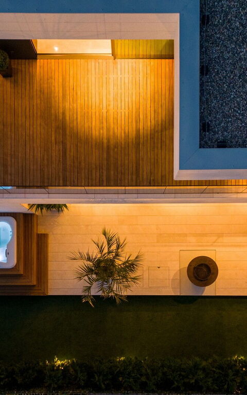 Orvas Villa 82: Schwimmbad, Whirlpool