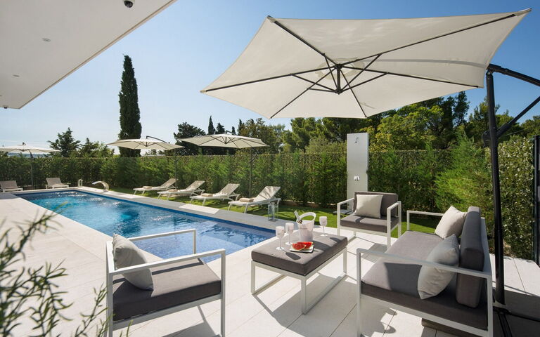 Orvas Villa 82: Balkon / Terrasse / Patio, Draussen, Schwimmbad