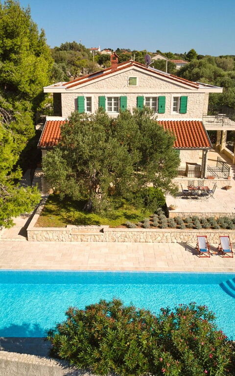 Orvas Villa 189: Außen, Balkon / Terrasse / Patio, Garten, Schwimmbad