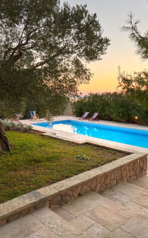 Orvas Villa 189: Garten, Schwimmbad