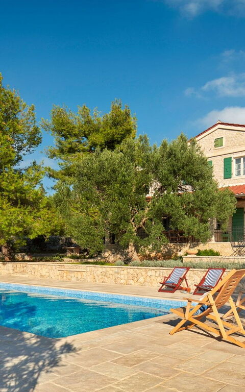 Orvas Villa 189: Außen, Balkon / Terrasse / Patio, Schwimmbad