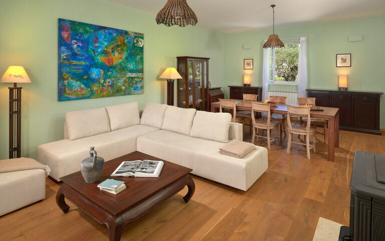 Orvas Villa 189: Esszimmer, Wohnzimmer