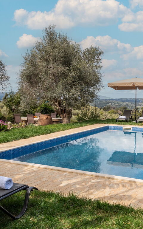 Klapas: Außen, Garten, Schwimmbad