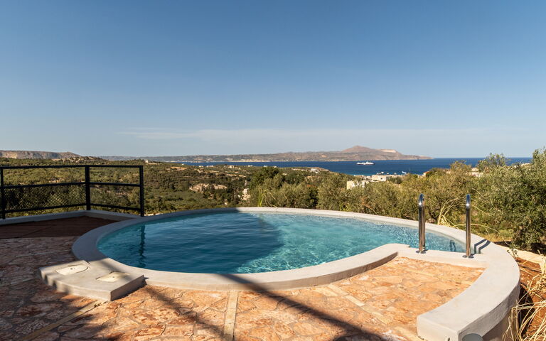 Villa Seiri: Ansichten, Außen, Draussen, Schwimmbad