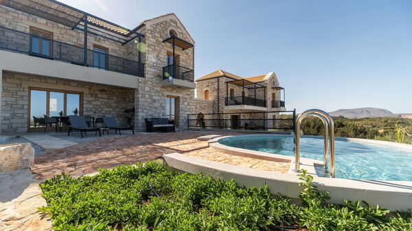 Villa Seiri: Außen, Draussen, Schwimmbad