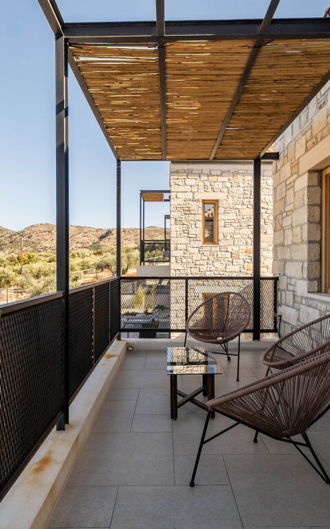 Villa Falcos: Ansichten, Außen, Balkon / Terrasse / Patio, Draussen