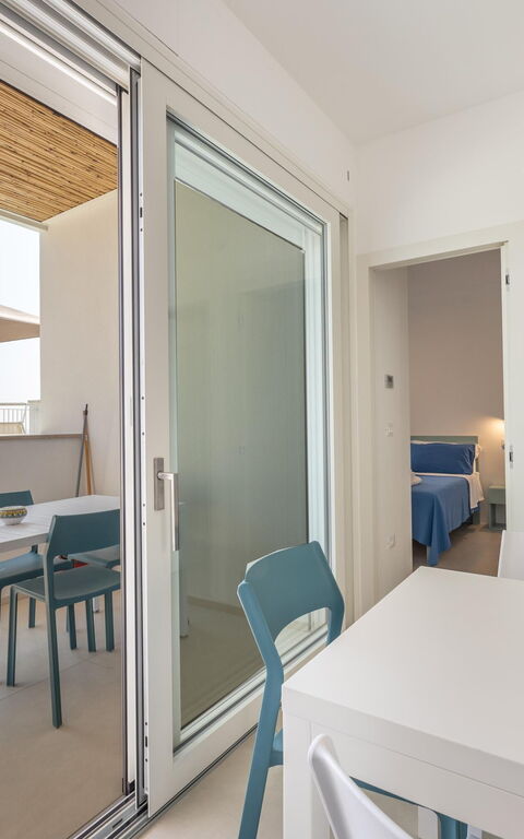 Marinaia Gran Vista Mare: Esszimmer, Küche, Wohnzimmer