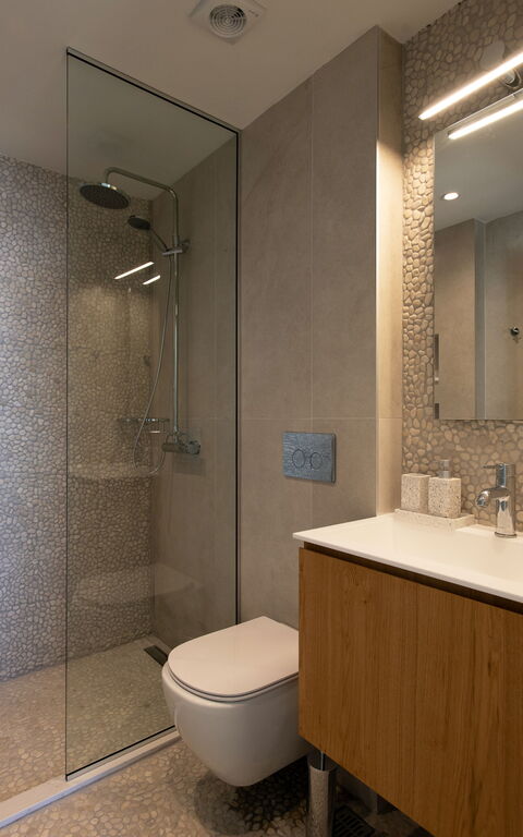 Villa Thea Mare Maistro: Bad