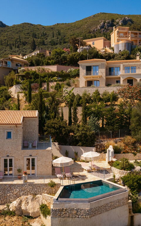 Villa Thea Mare Maistro