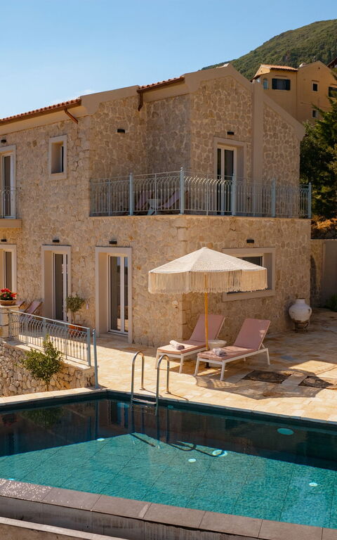 Villa Thea Mare Maistro