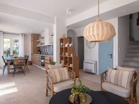 Villa Thea Mare Maistro