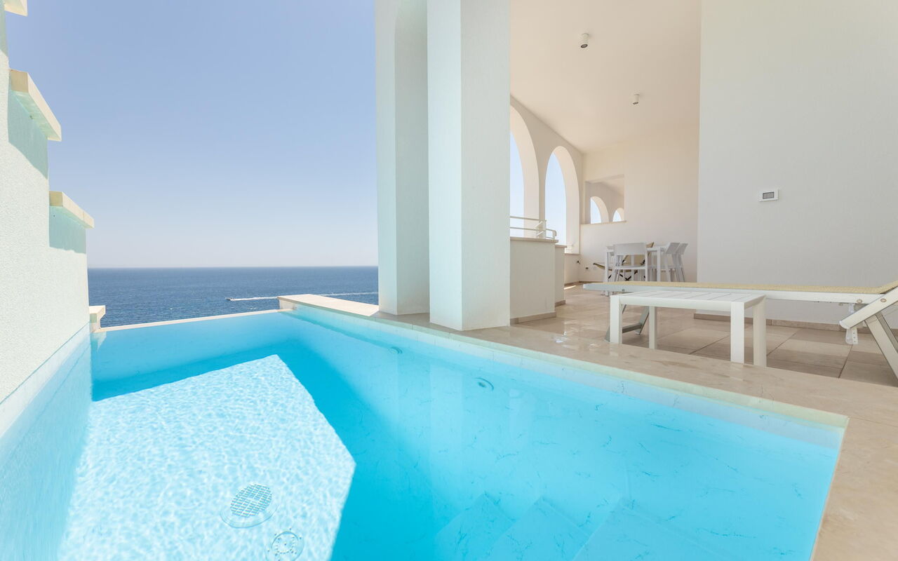 Marinaia Archi: Ansichten, Außen, Balkon / Terrasse / Patio, Draussen, Schwimmbad