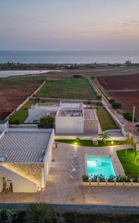 Villa Palibella: Ansichten, Außen, Draussen, Schwimmbad