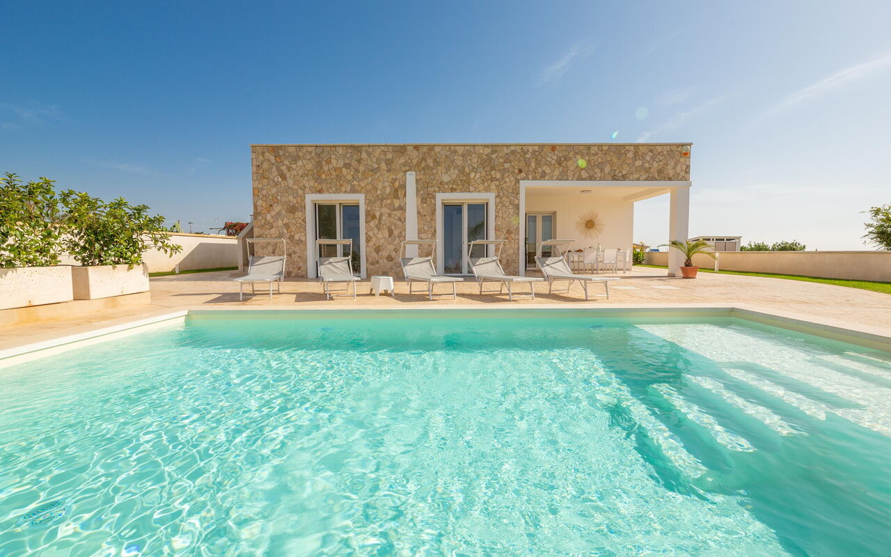 Villa Palibella: Außen, Draussen, Schwimmbad