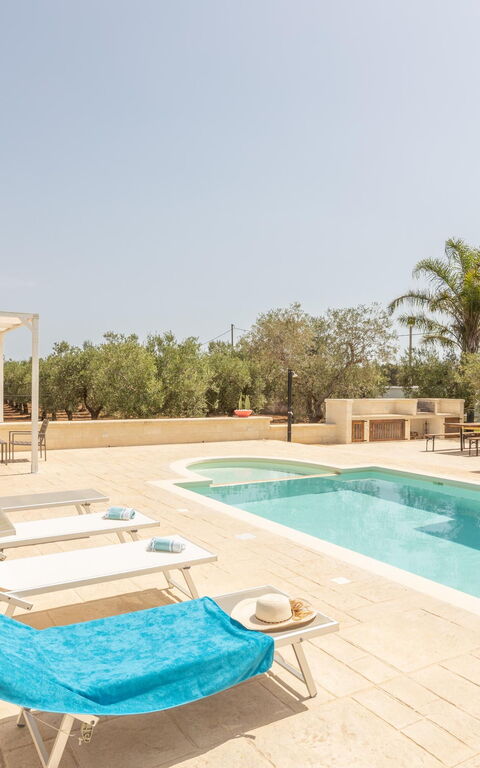 Villa Dolcevivere: Außen, Draussen, Schwimmbad, Sommer