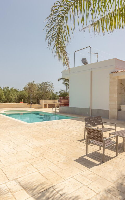 Villa Dolcevivere: Außen, Draussen, Schwimmbad, Sommer