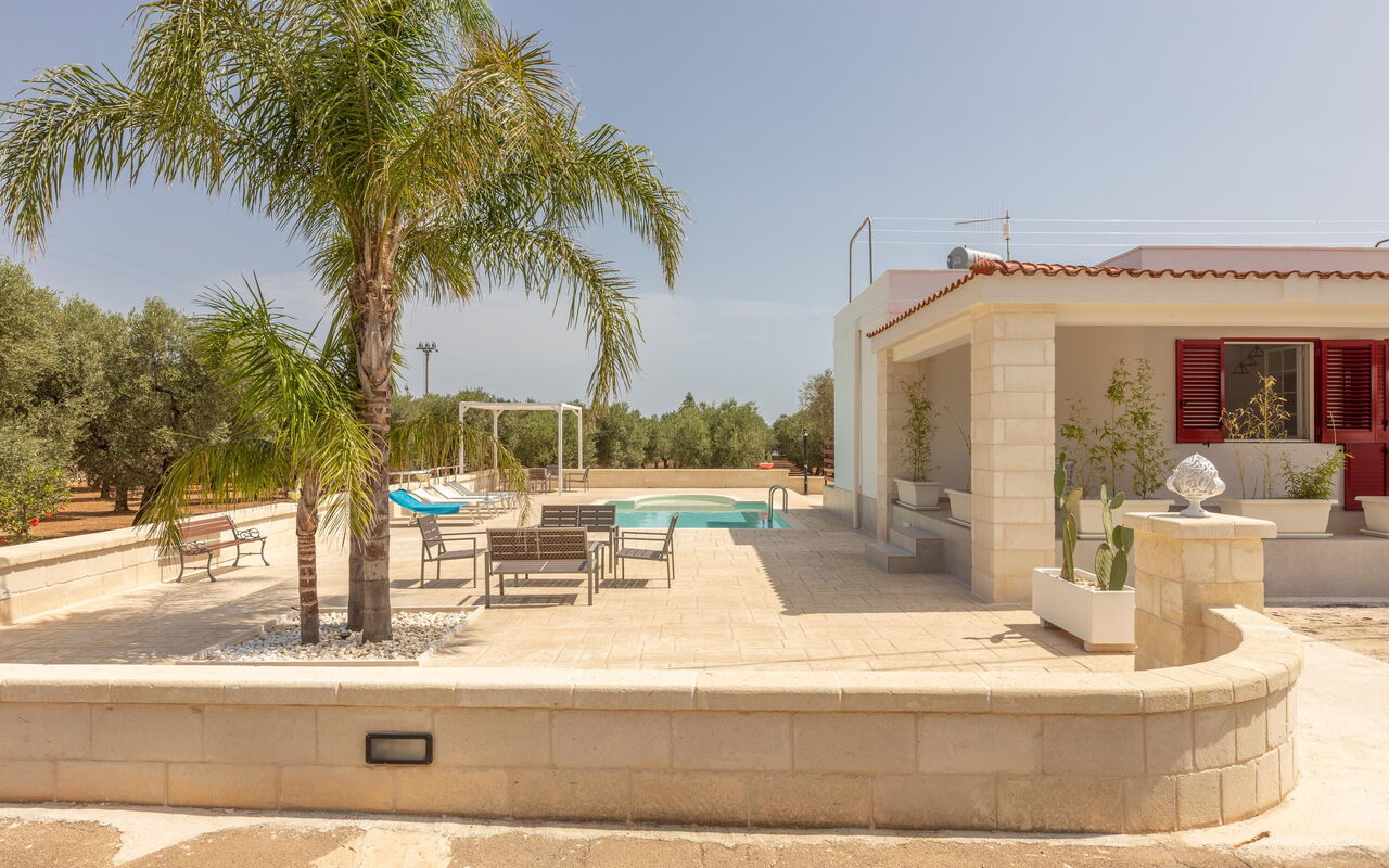 Villa Dolcevivere: Außen, Draussen, Schwimmbad, Sommer