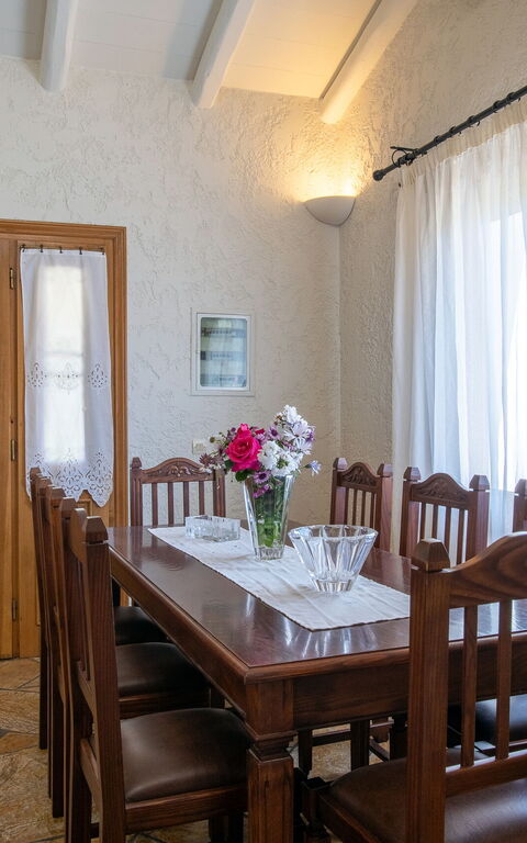 Villa Armonia: Esszimmer, Wohnzimmer