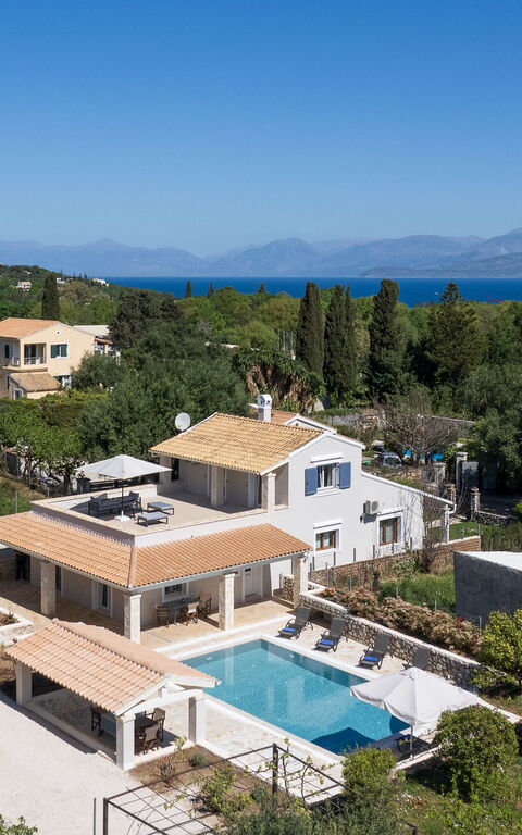 Villa Armonia: Ansichten, Außen, Draussen, Schwimmbad