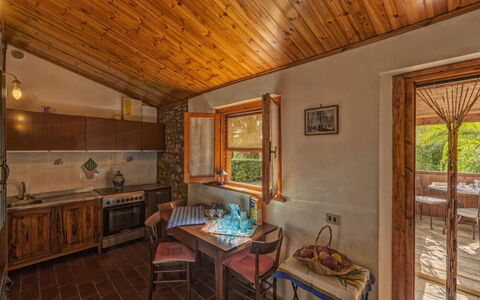 Unterkunft Leccino 3: Esszimmer, Küche